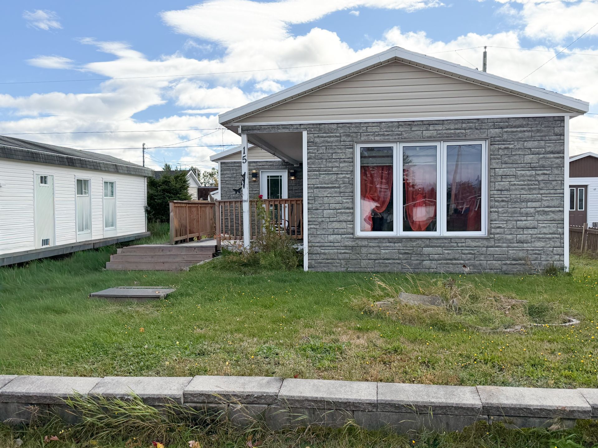 MLS: 27997297