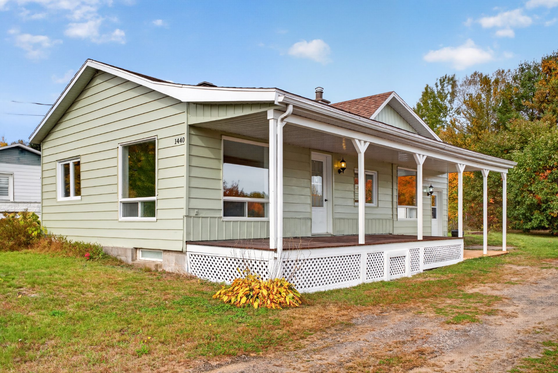 MLS: 22709464