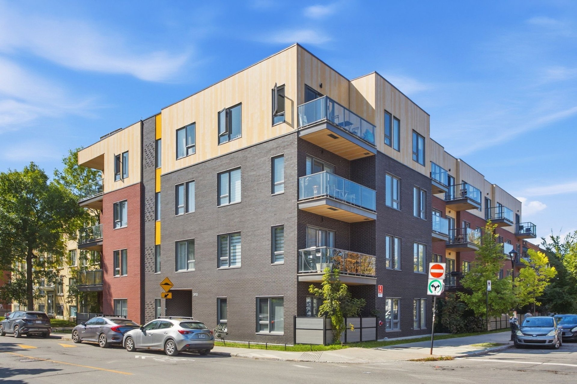 MLS: 17049407