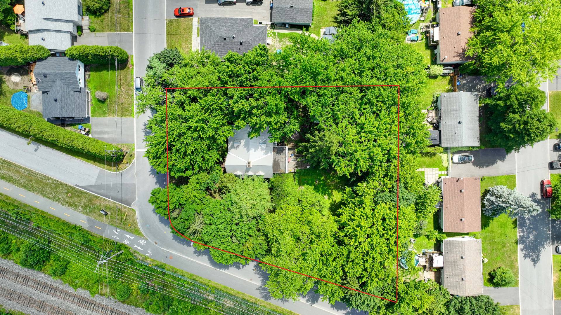 MLS: 14195468