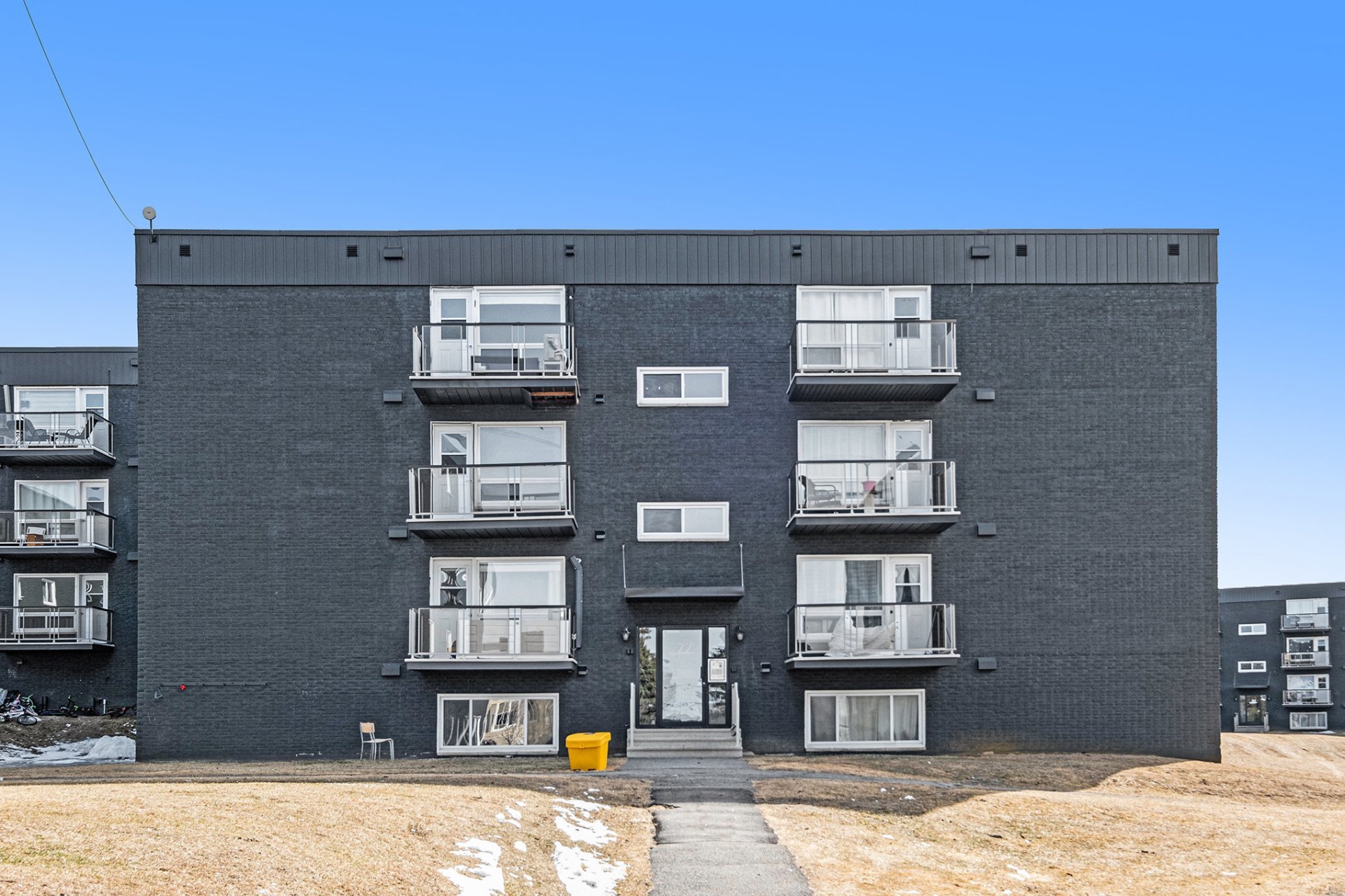 MLS: 25318476
