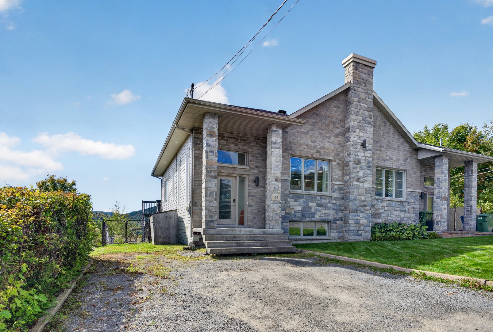 MLS: 25456477