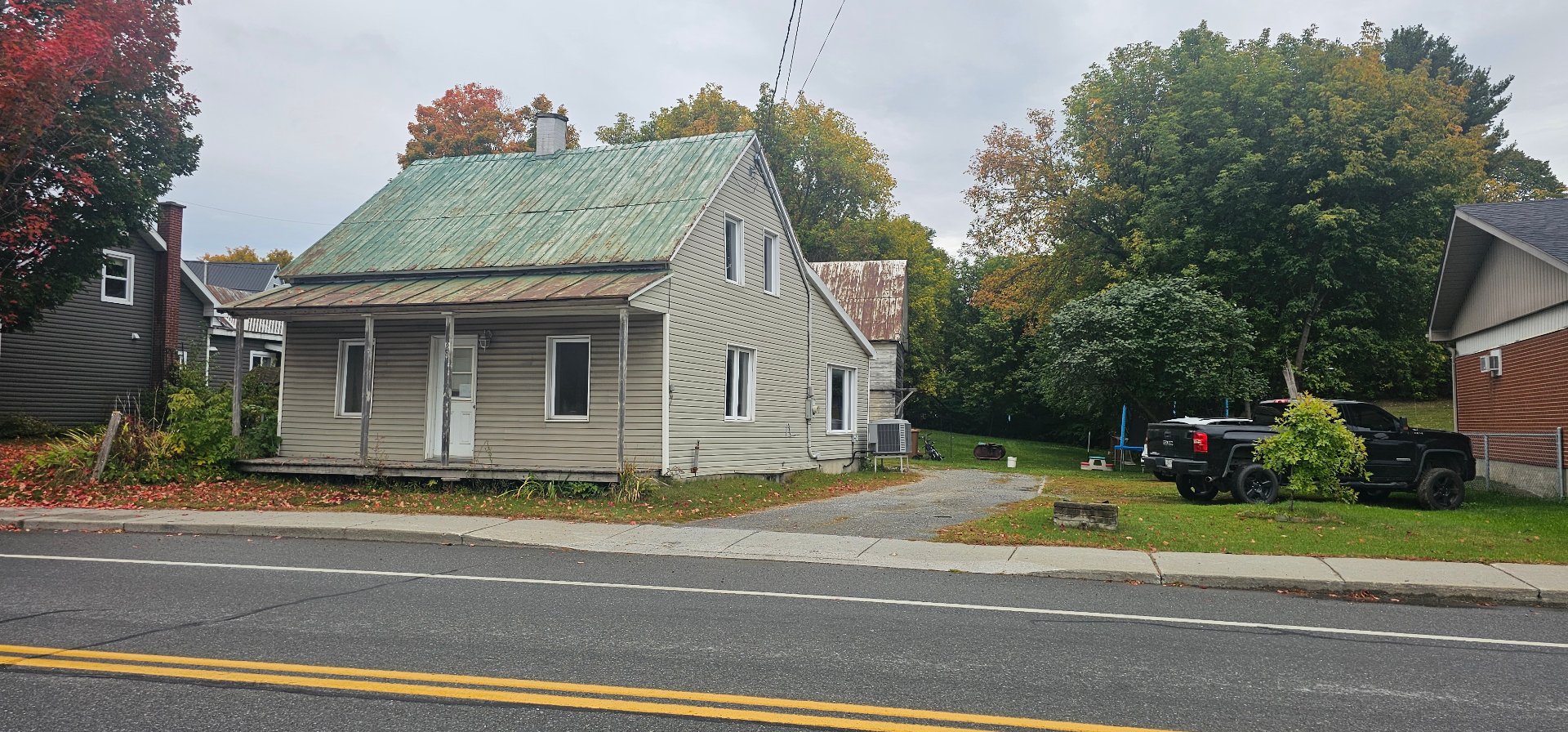 MLS: 22689737
