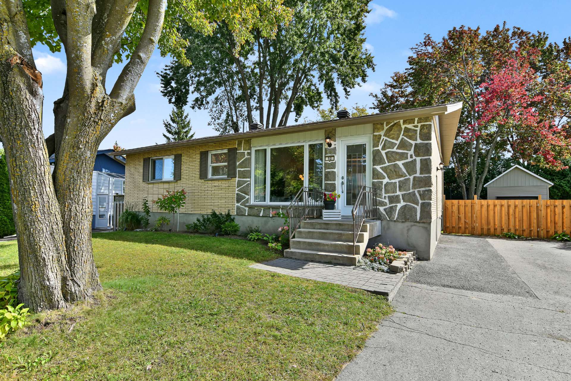 MLS: 25958547