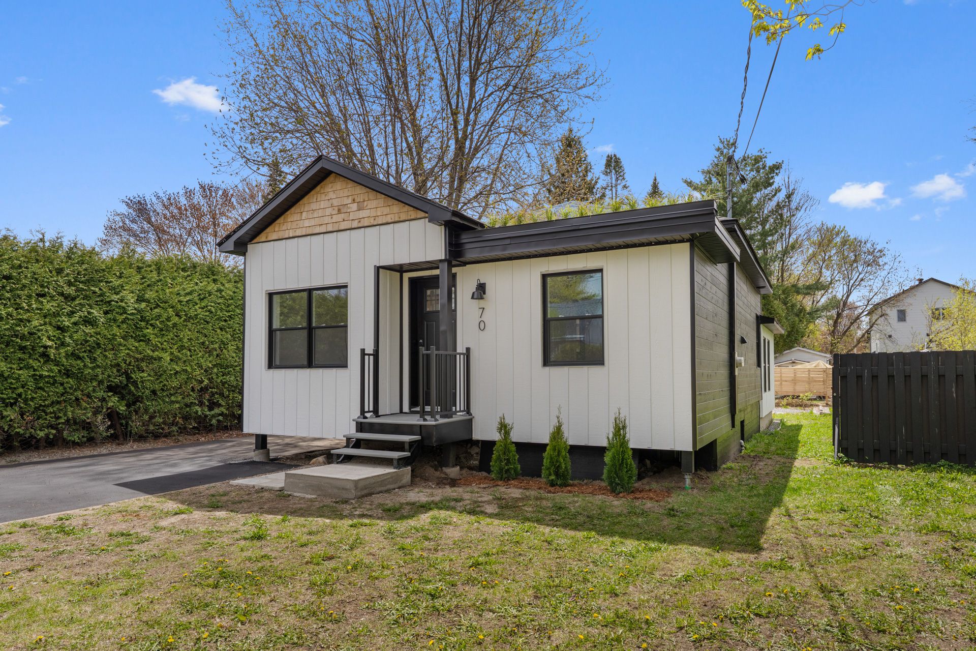 MLS: 16151482