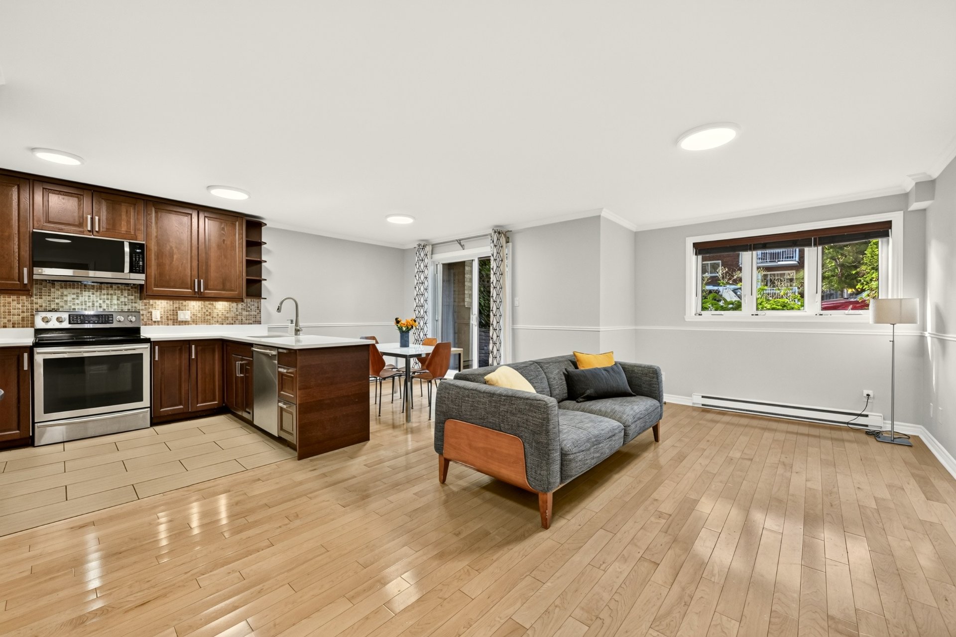 MLS: 23082876