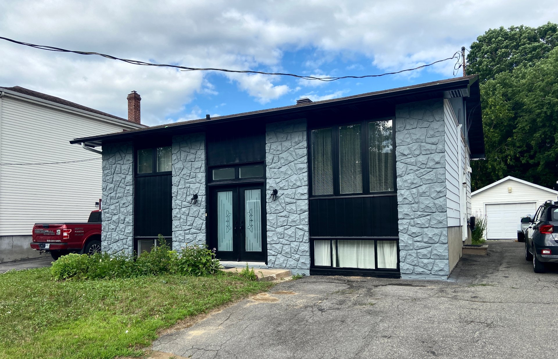 MLS: 28547876