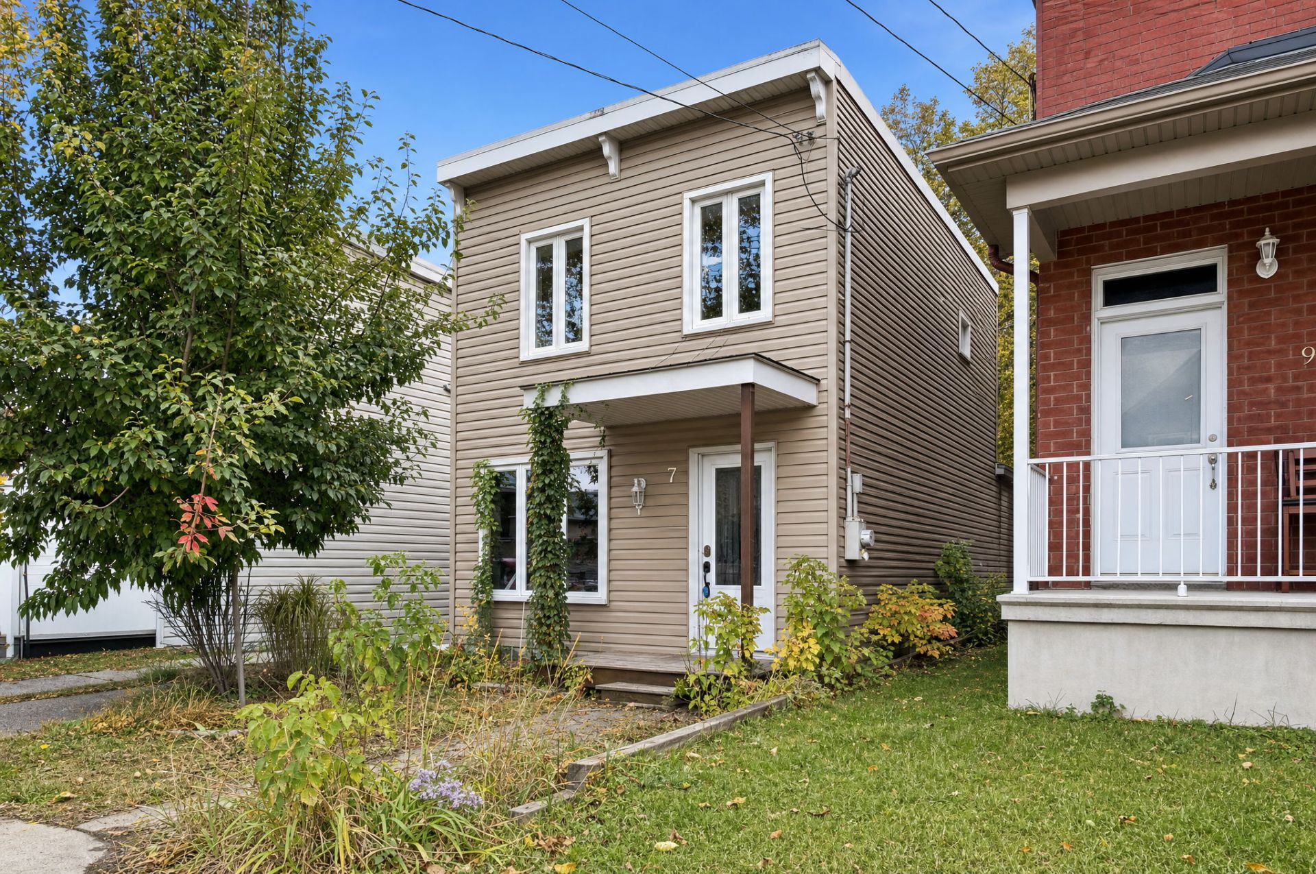 MLS: 22374637