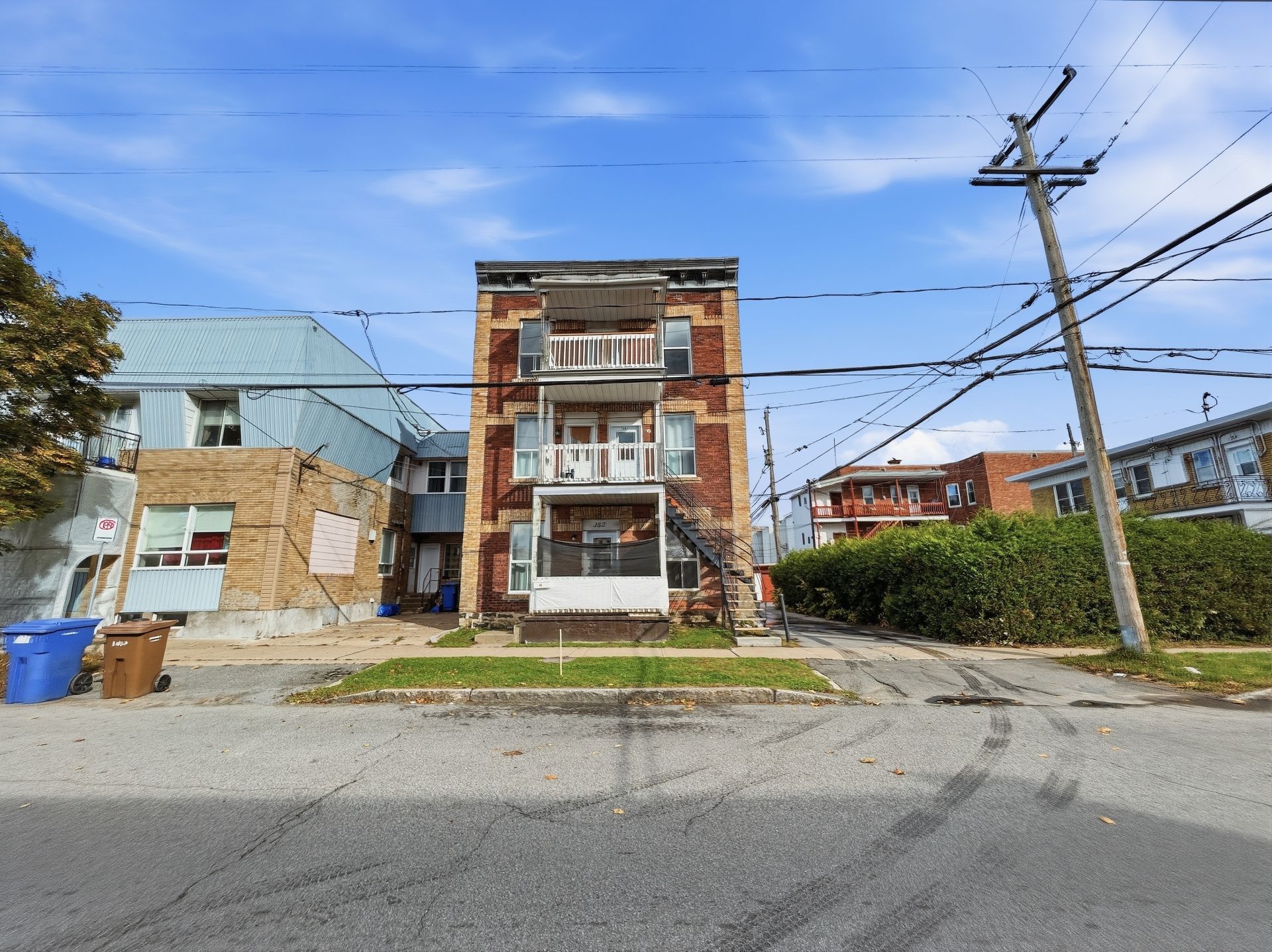 MLS: 28427638