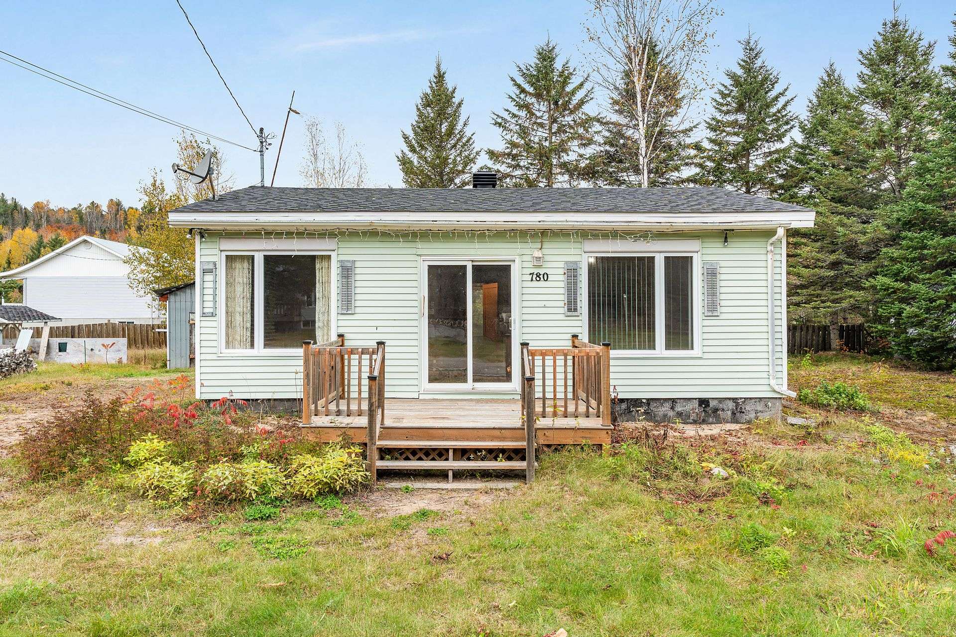 MLS: 23624416