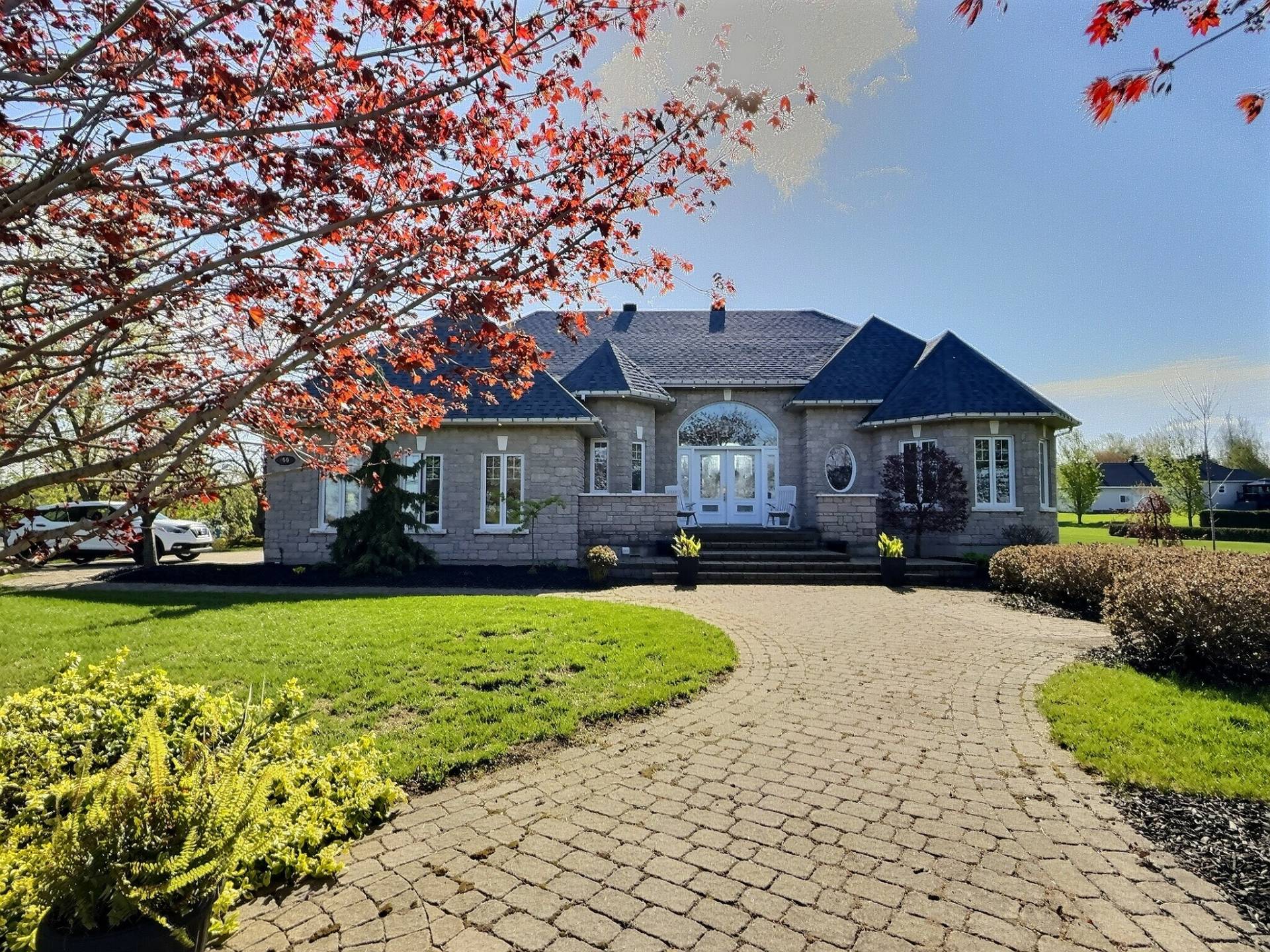 MLS: 14805854