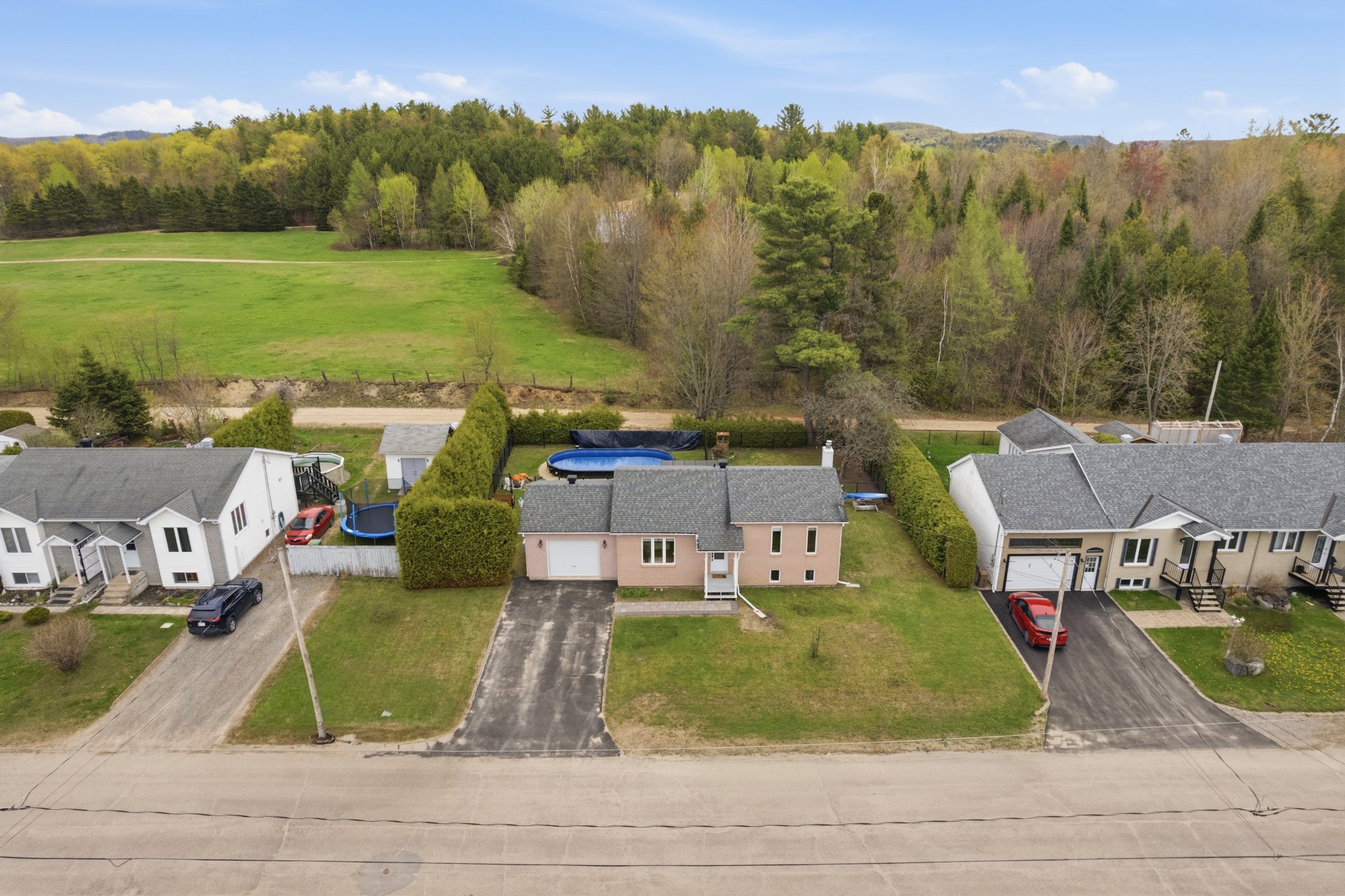 MLS: 27799424
