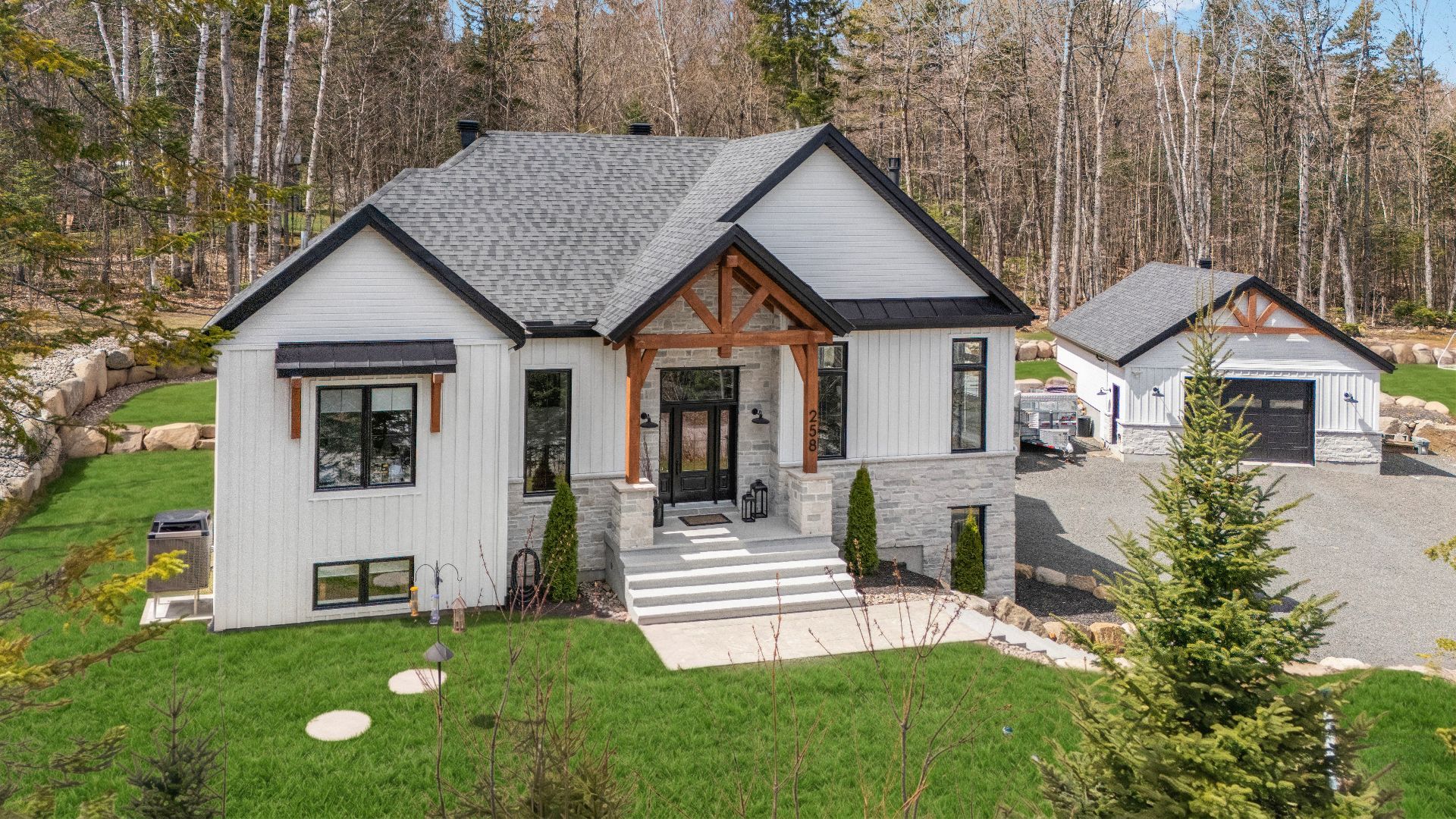 MLS: 21930082