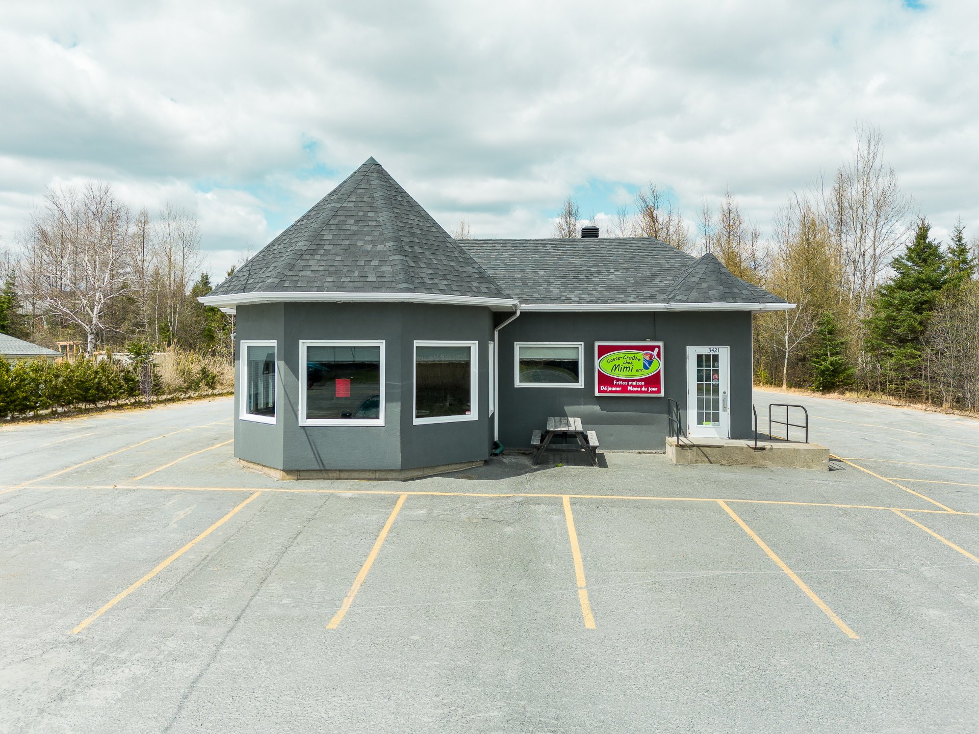 MLS: 24840127