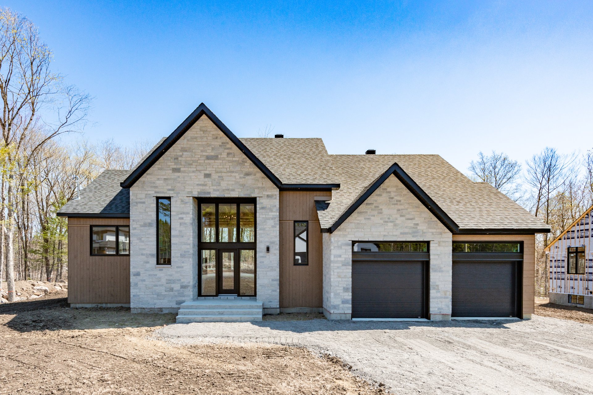 MLS: 18946459