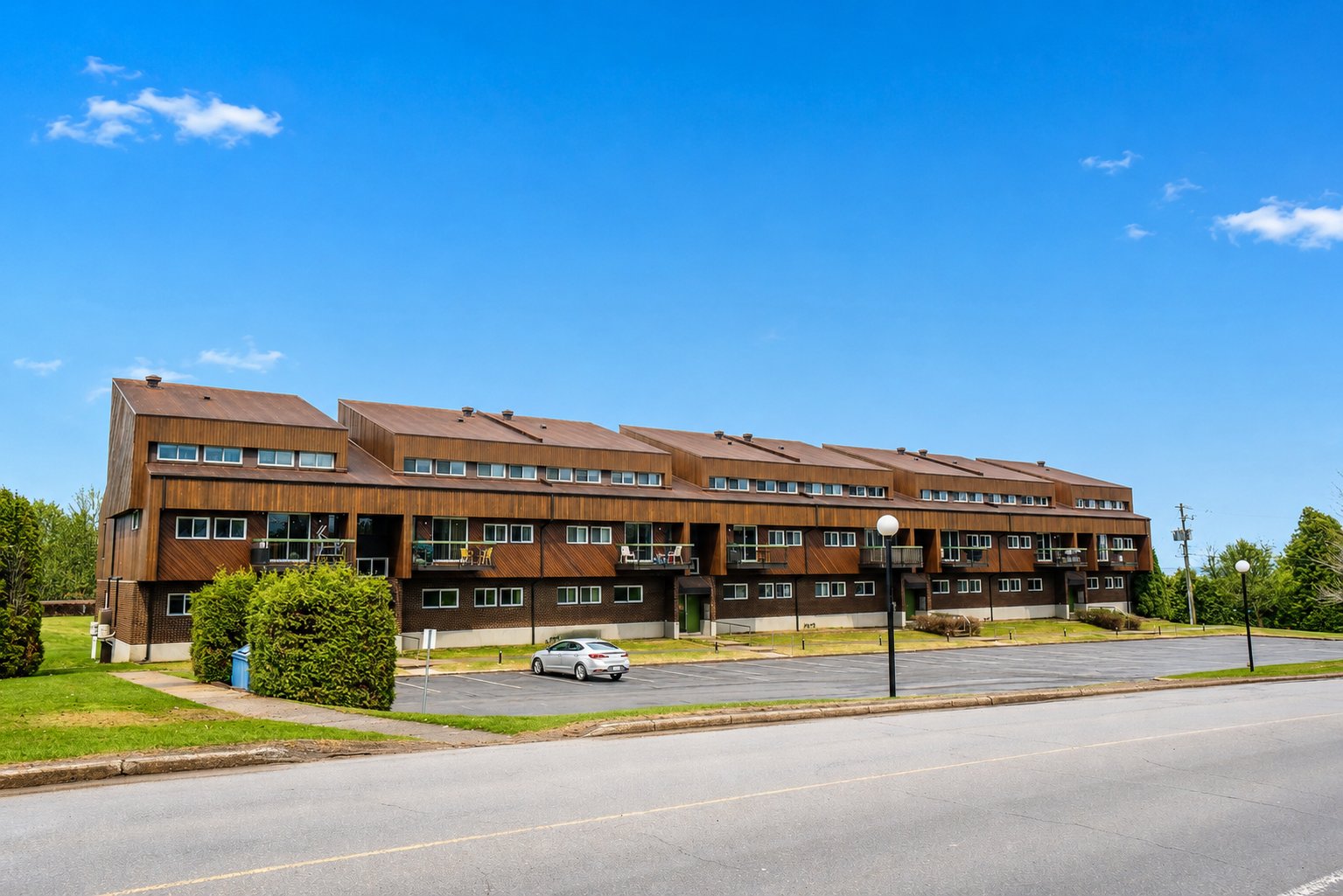 MLS: 22129081
