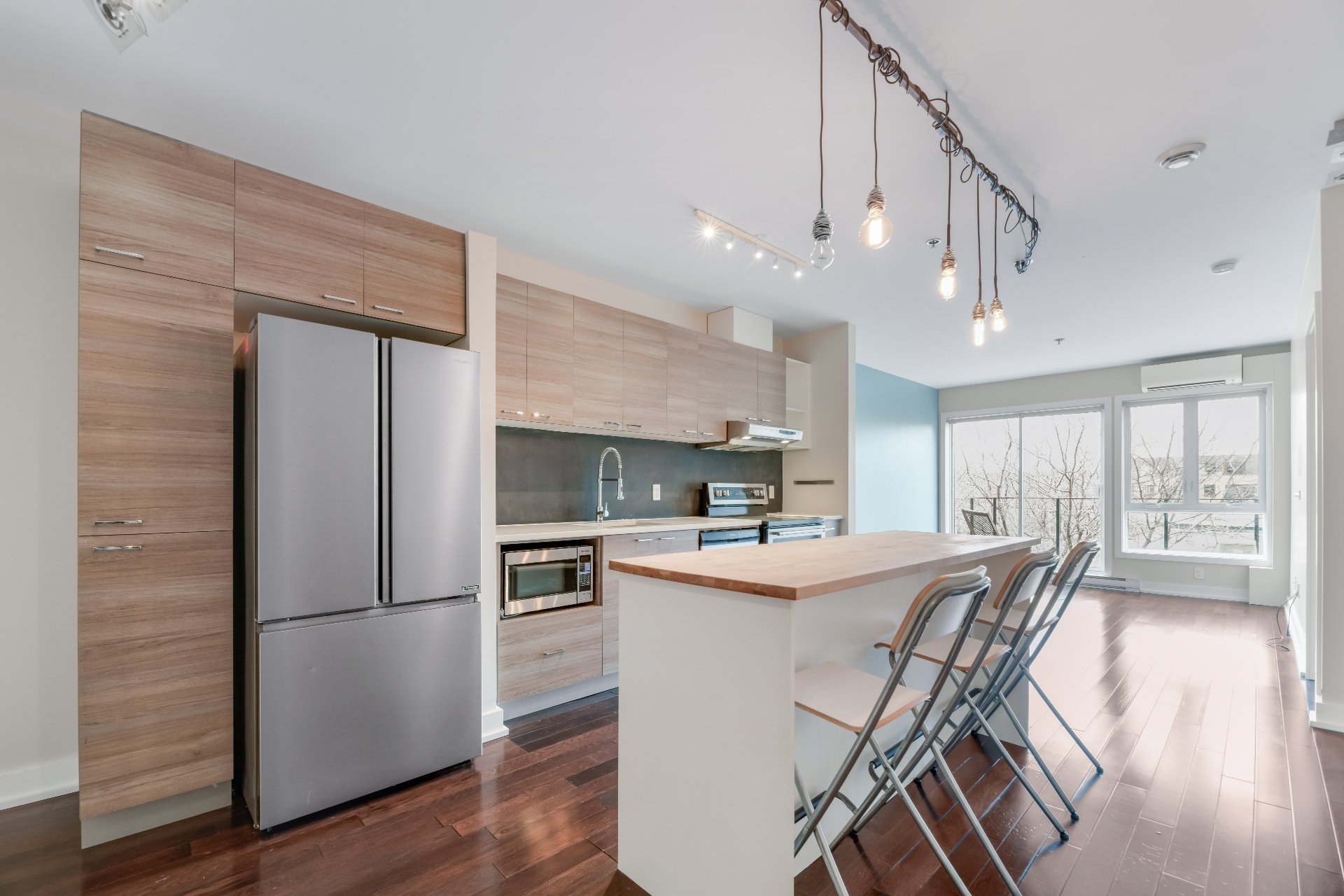 MLS: 22996849