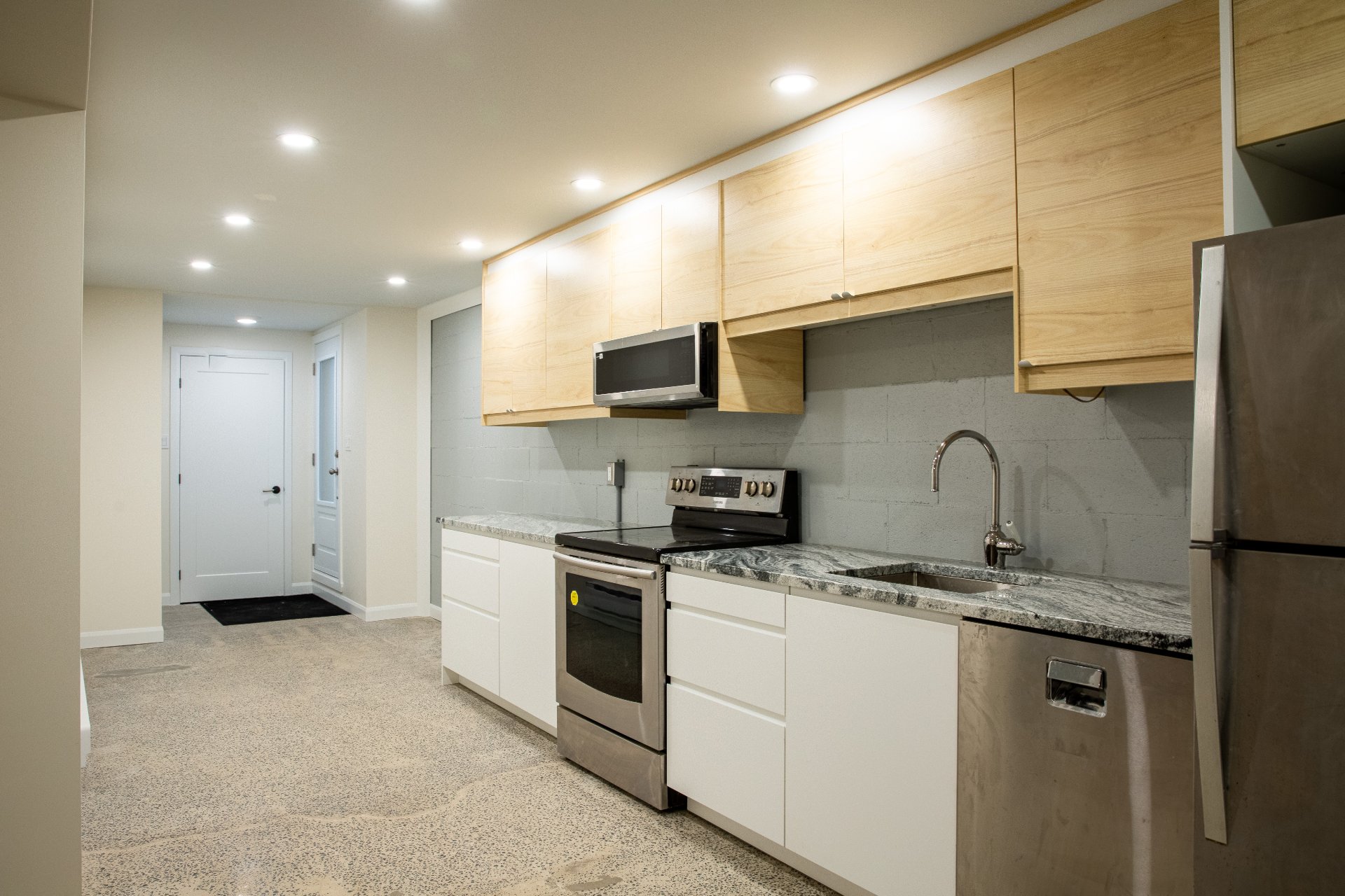 MLS: 21870674
