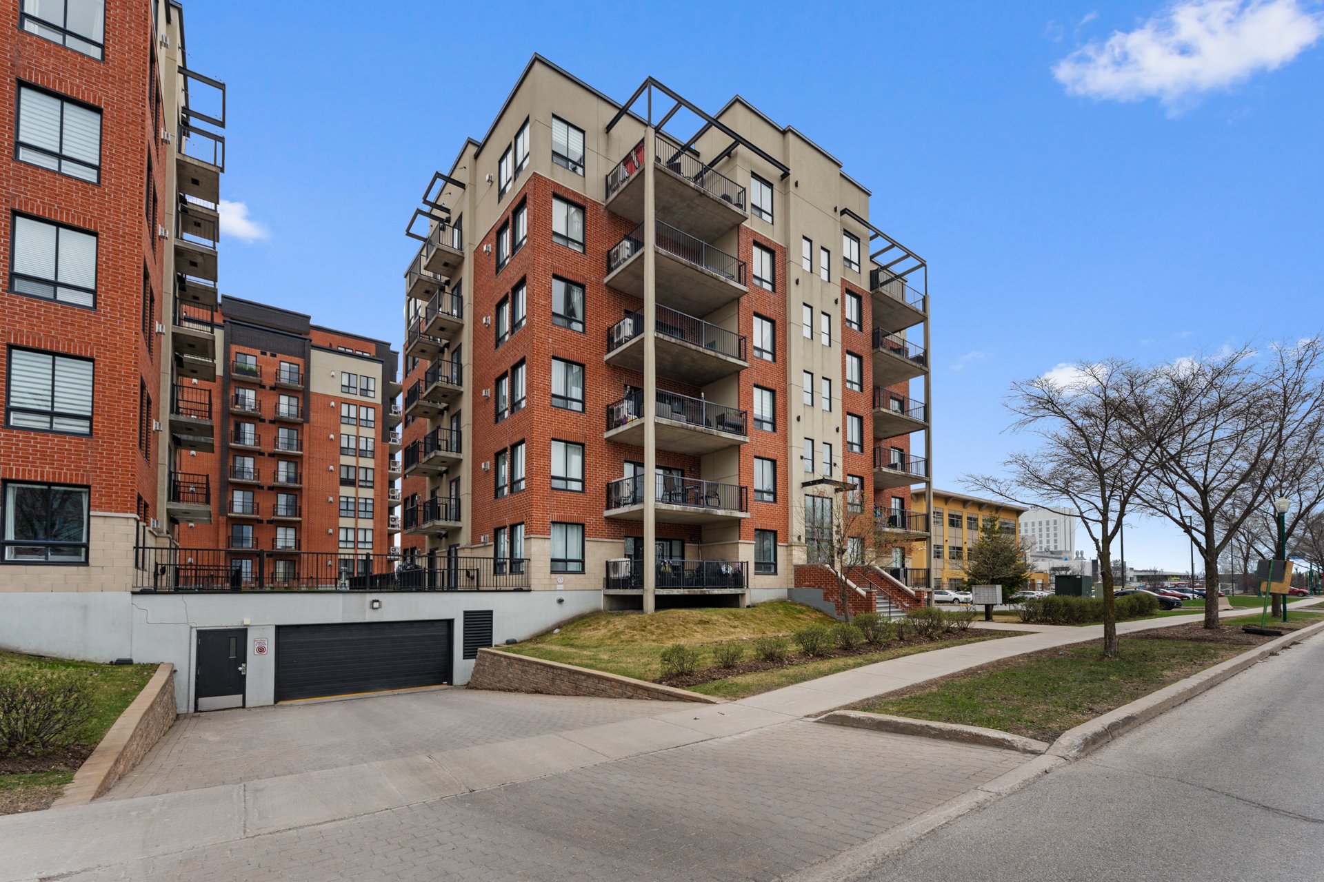 MLS: 16391056