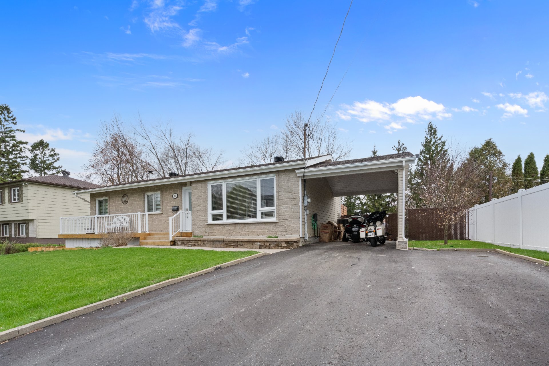 MLS: 26450048