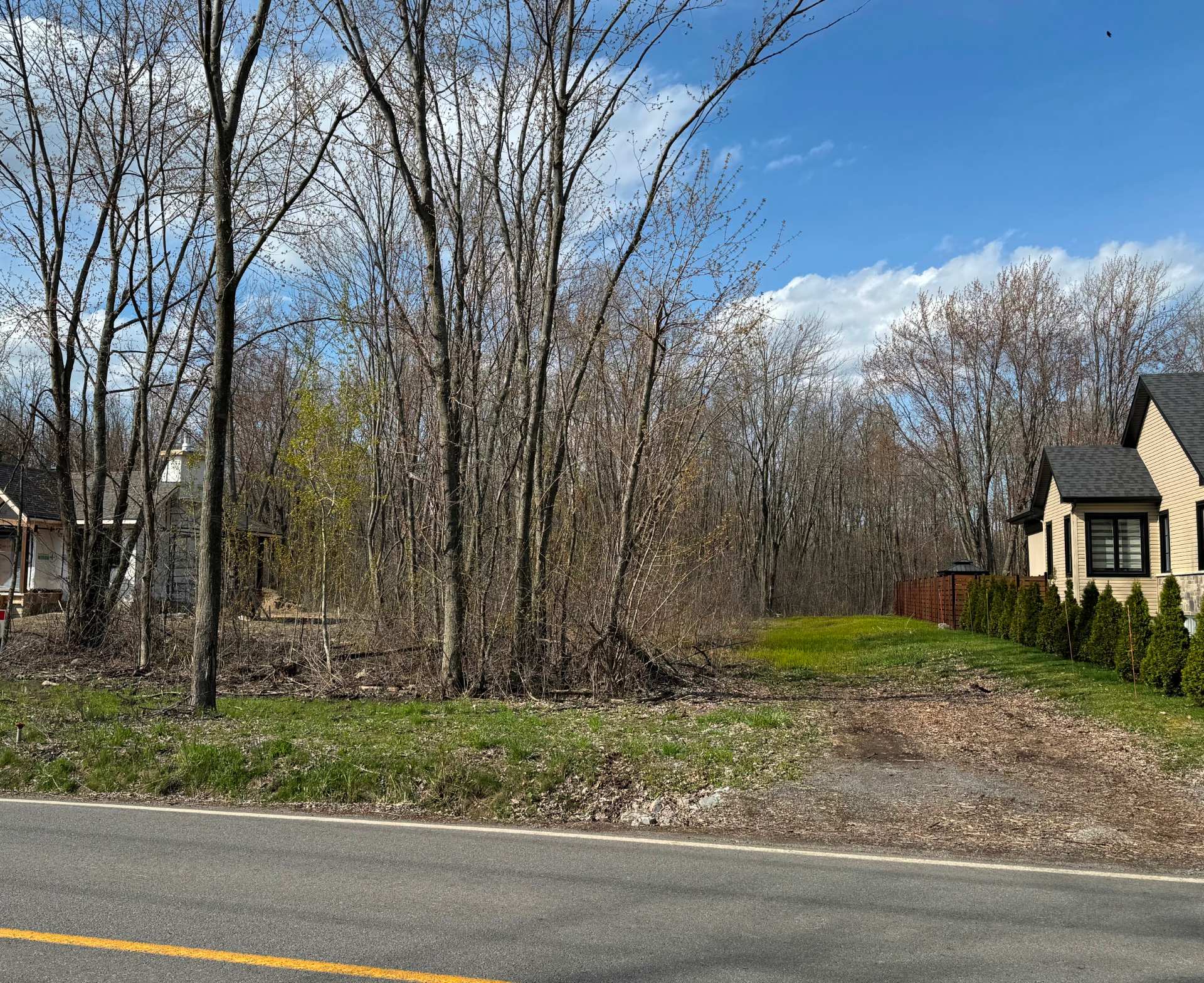 MLS: 15893913