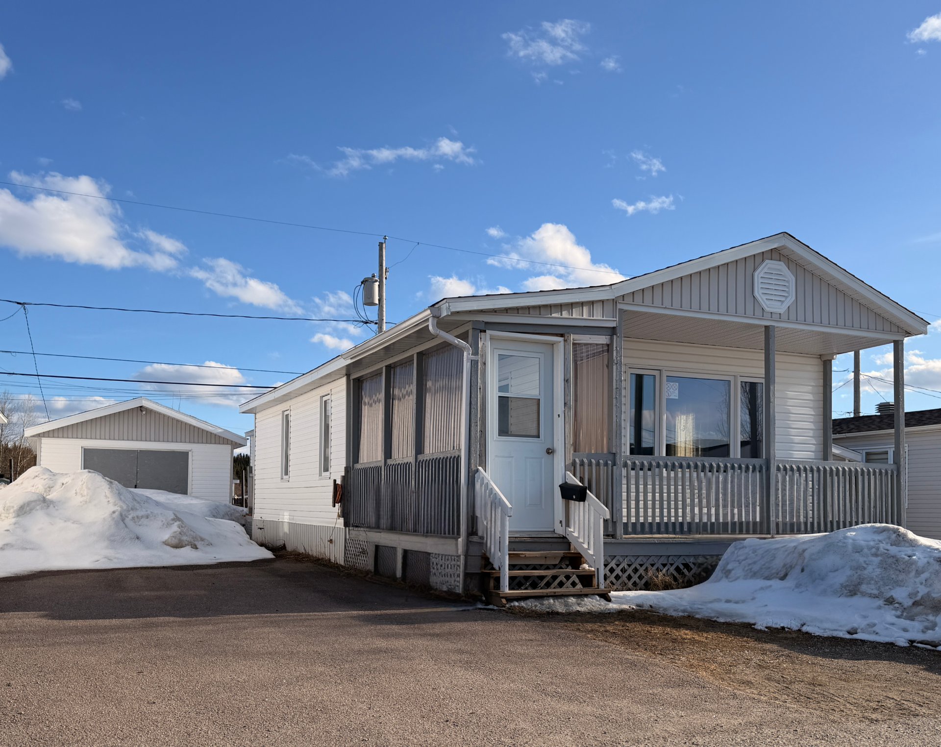 MLS: 18165618