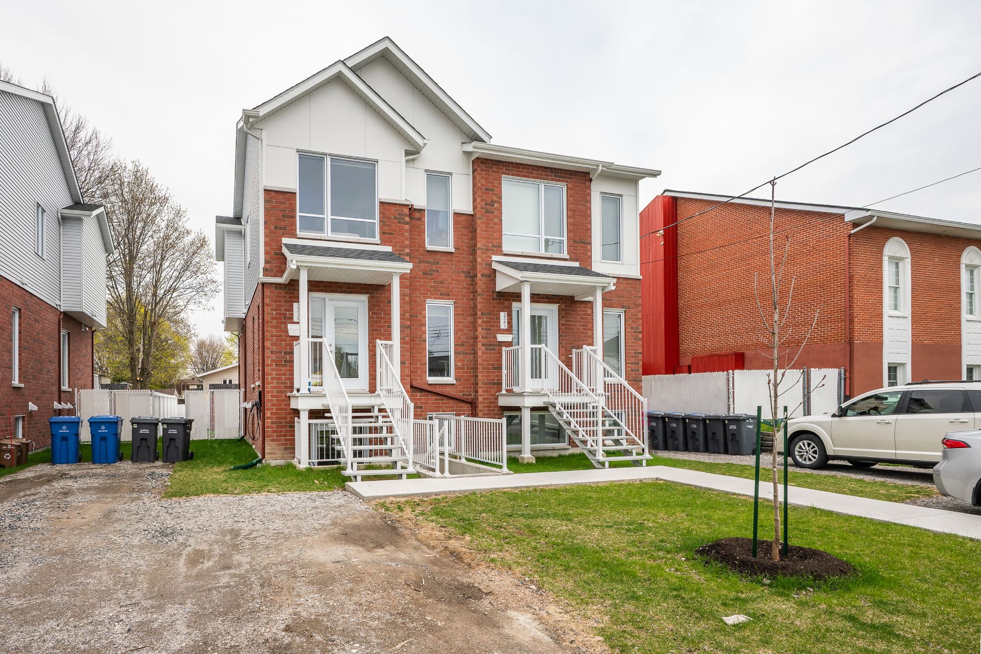 MLS: 28948838