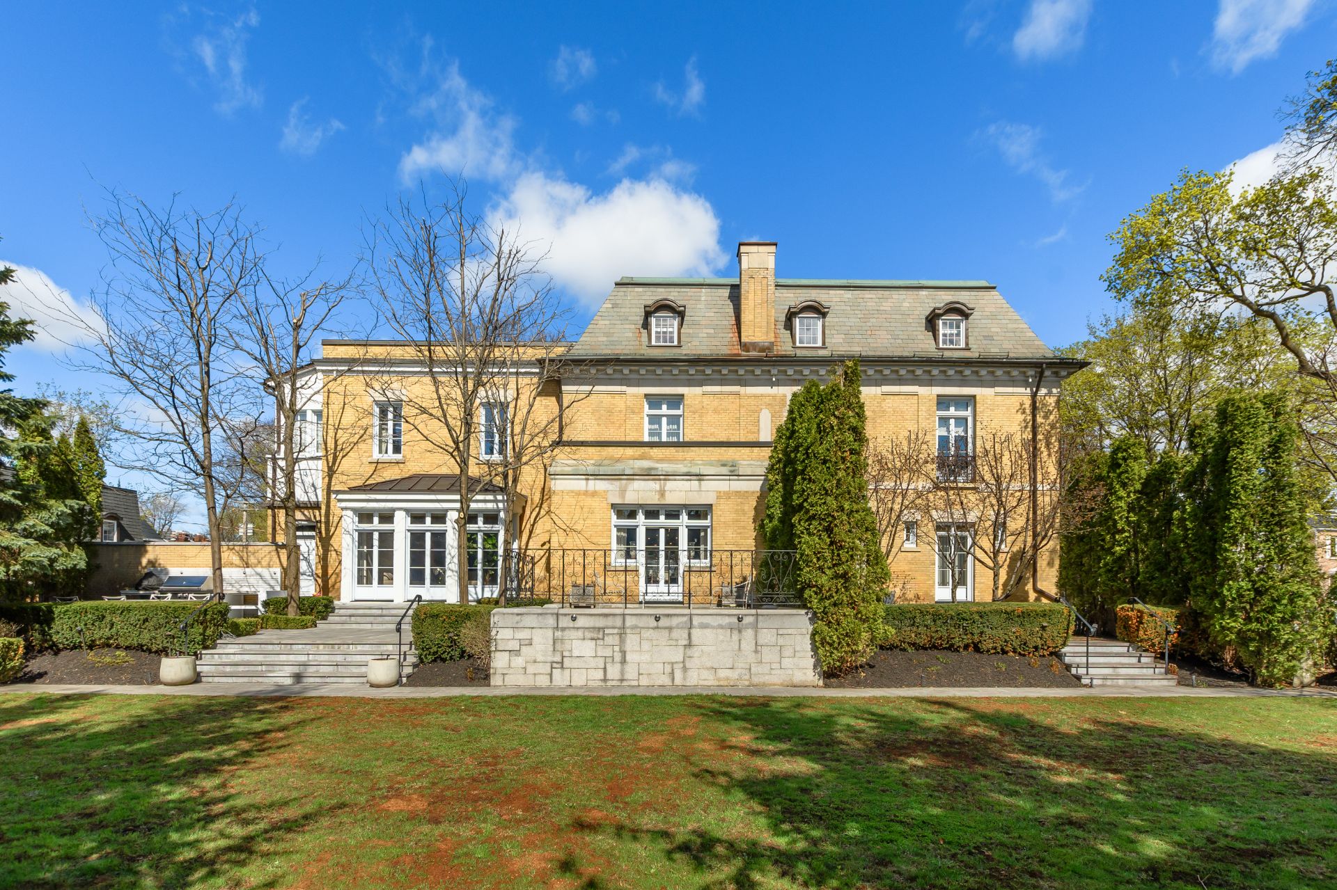 MLS: 18058812
