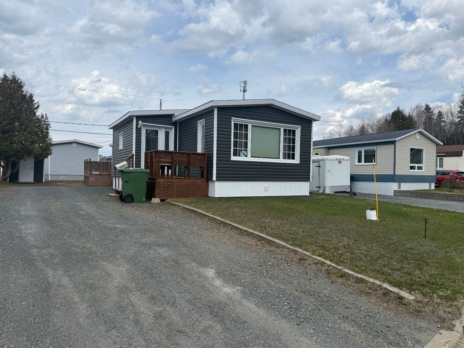 MLS: 22155059
