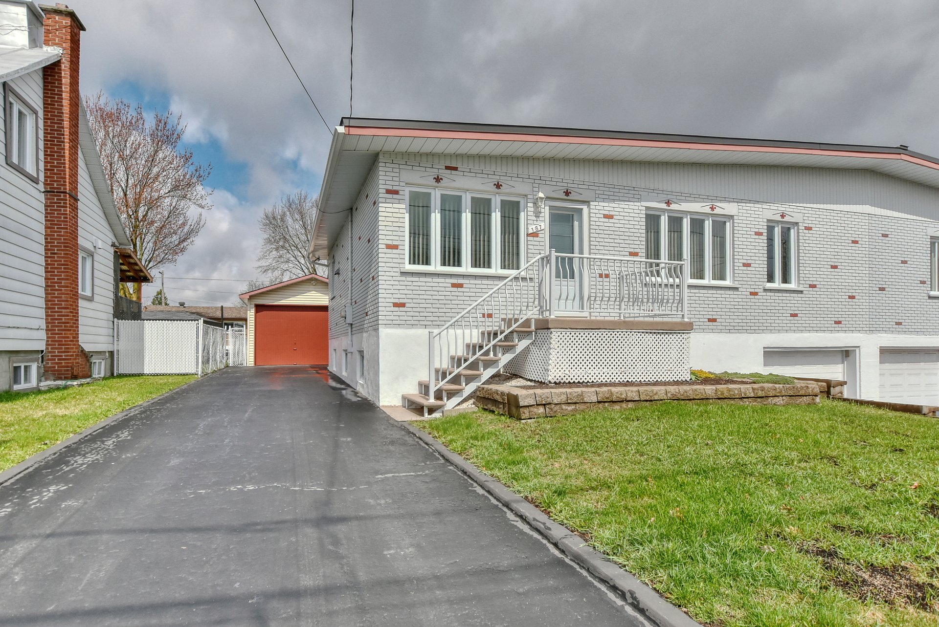 MLS: 26169395