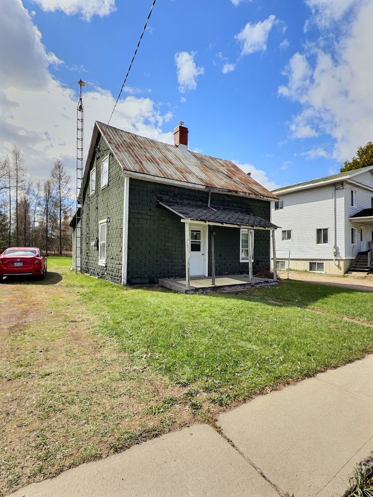 MLS: 25155039
