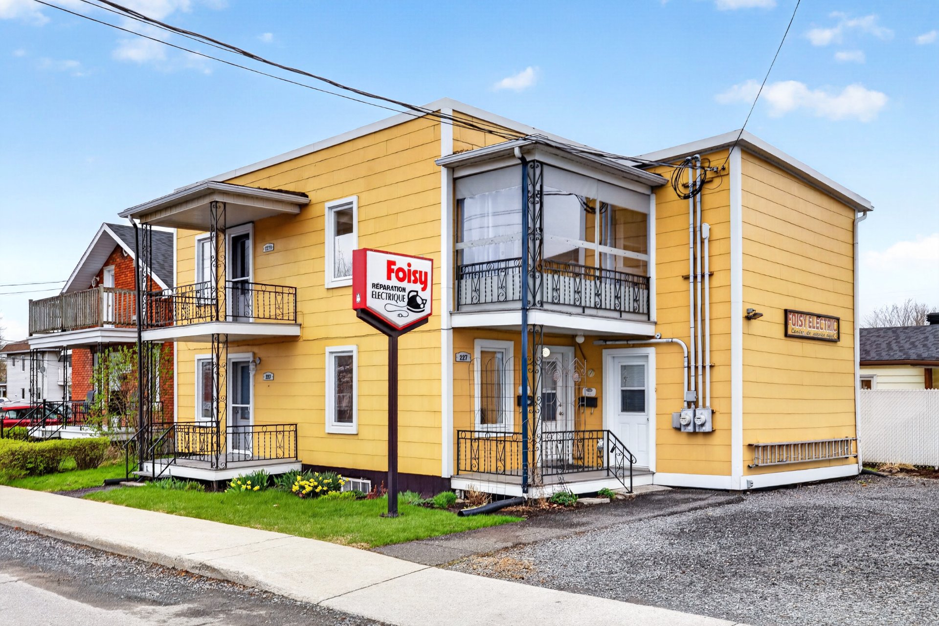 MLS: 16174693