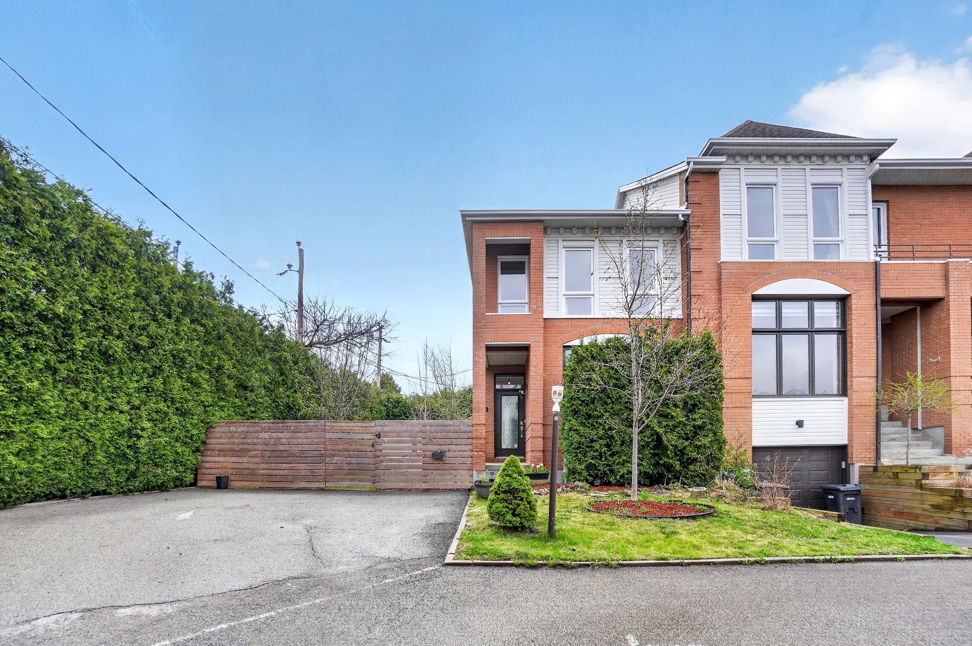 MLS: 19244345