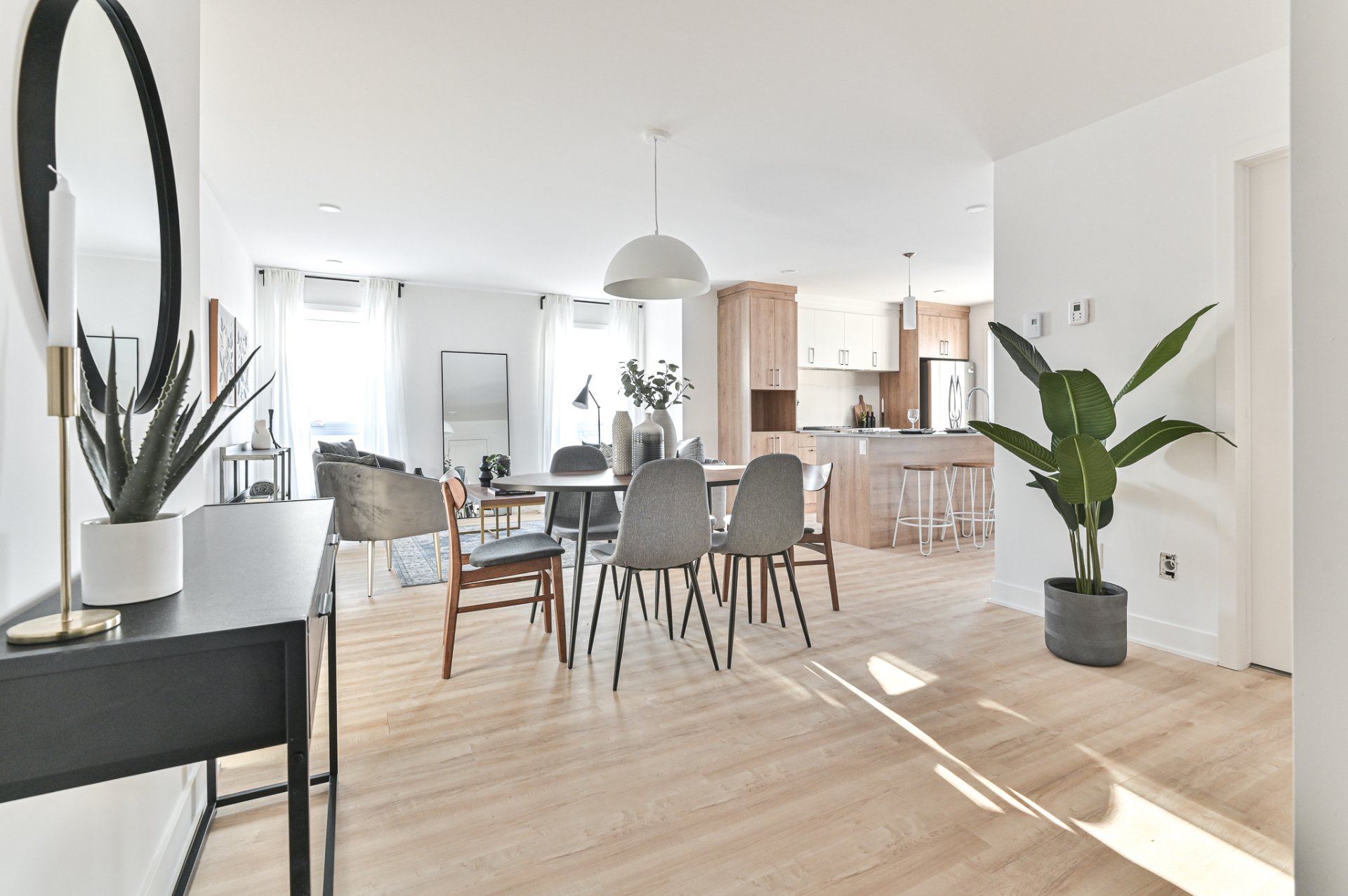 MLS: 25083247