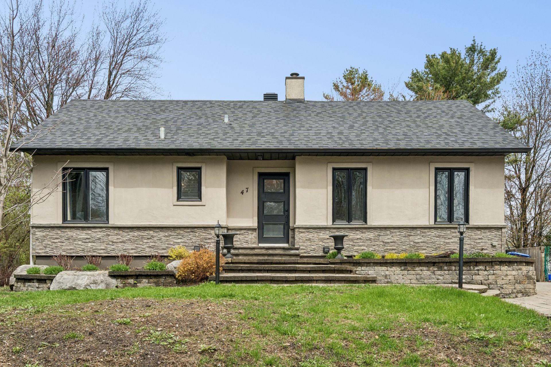 MLS: 14103731