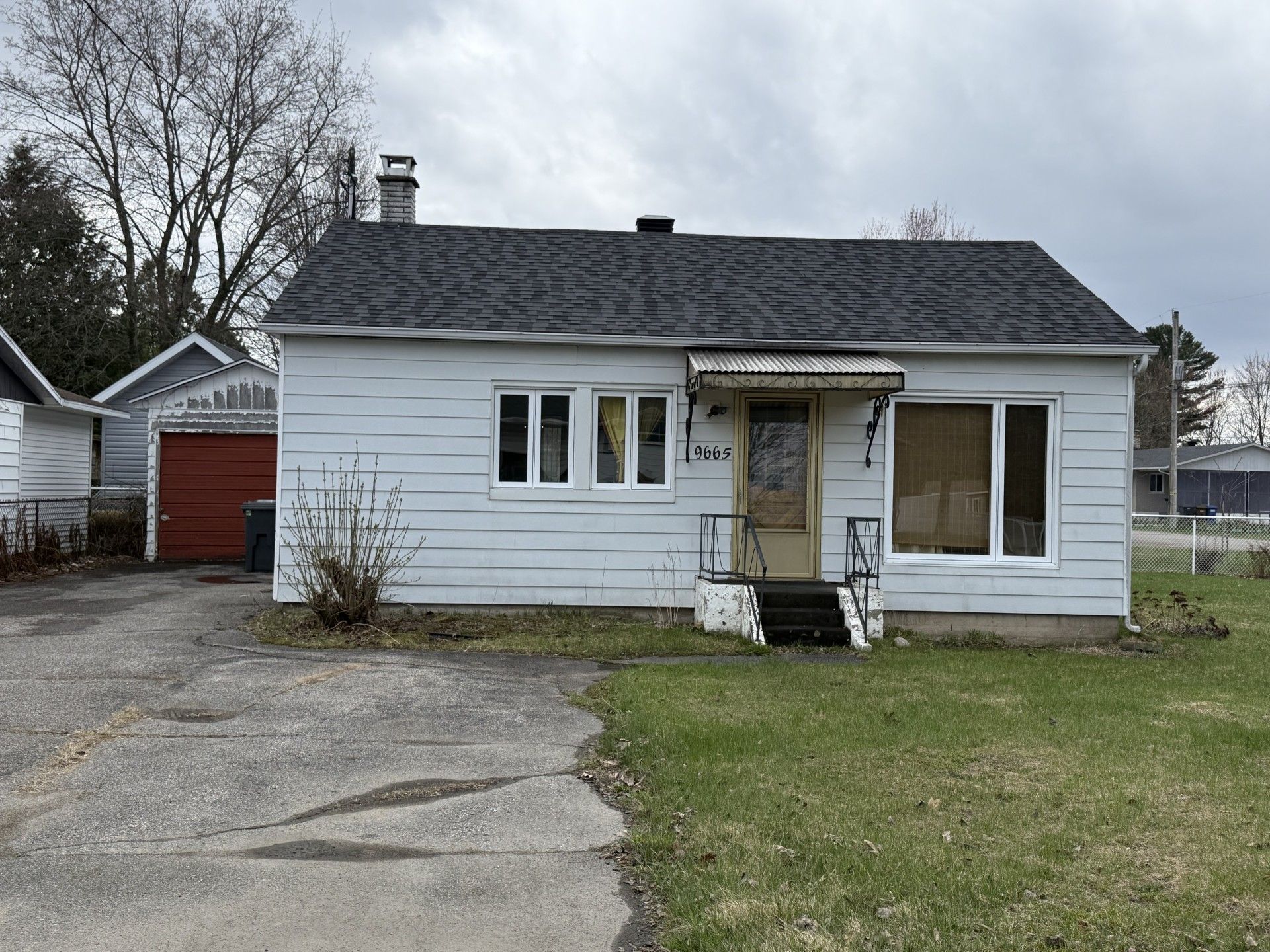 MLS: 25892390