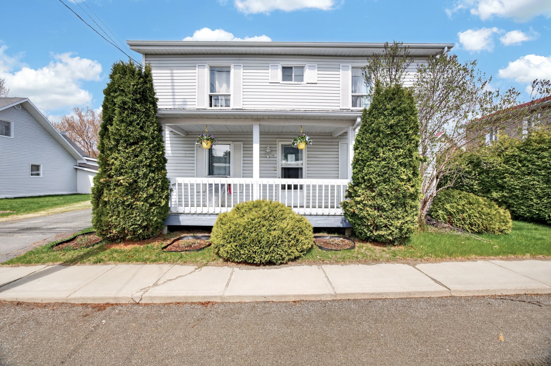 MLS: 19615096