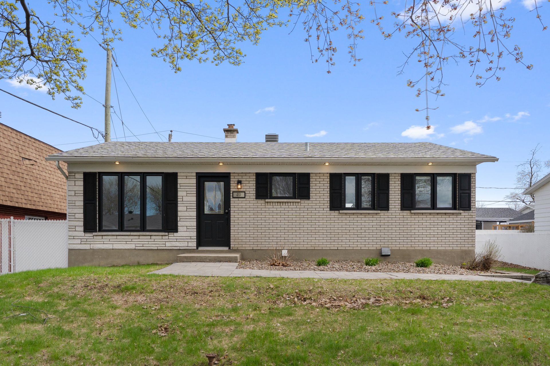 MLS: 16588107