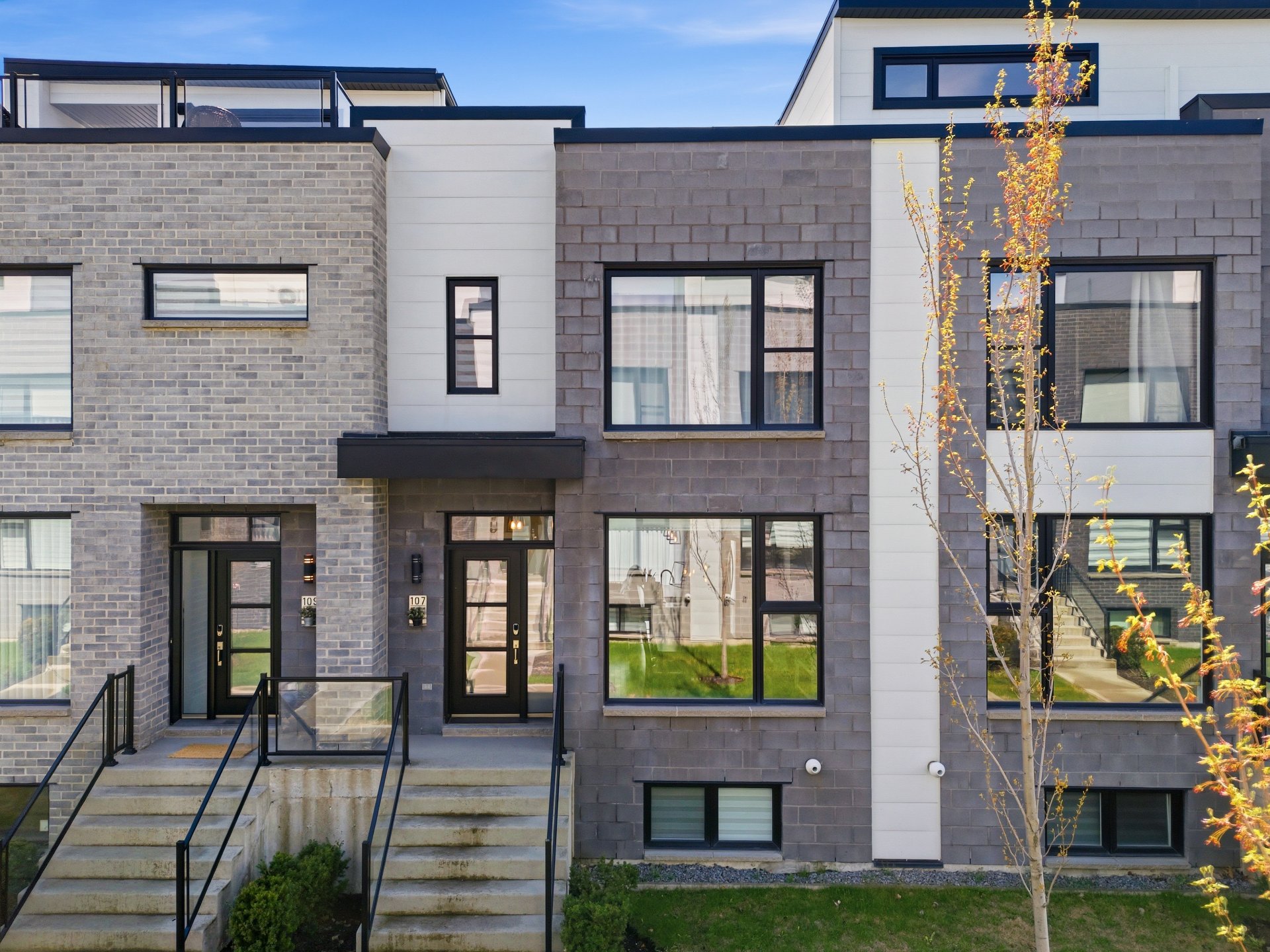 MLS: 27804245