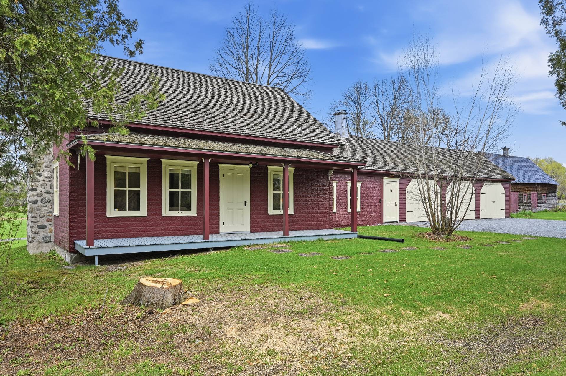 MLS: 15441757