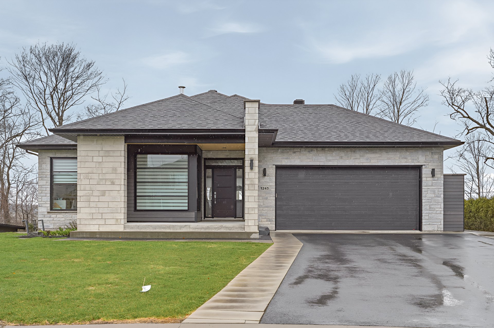 MLS: 21264240