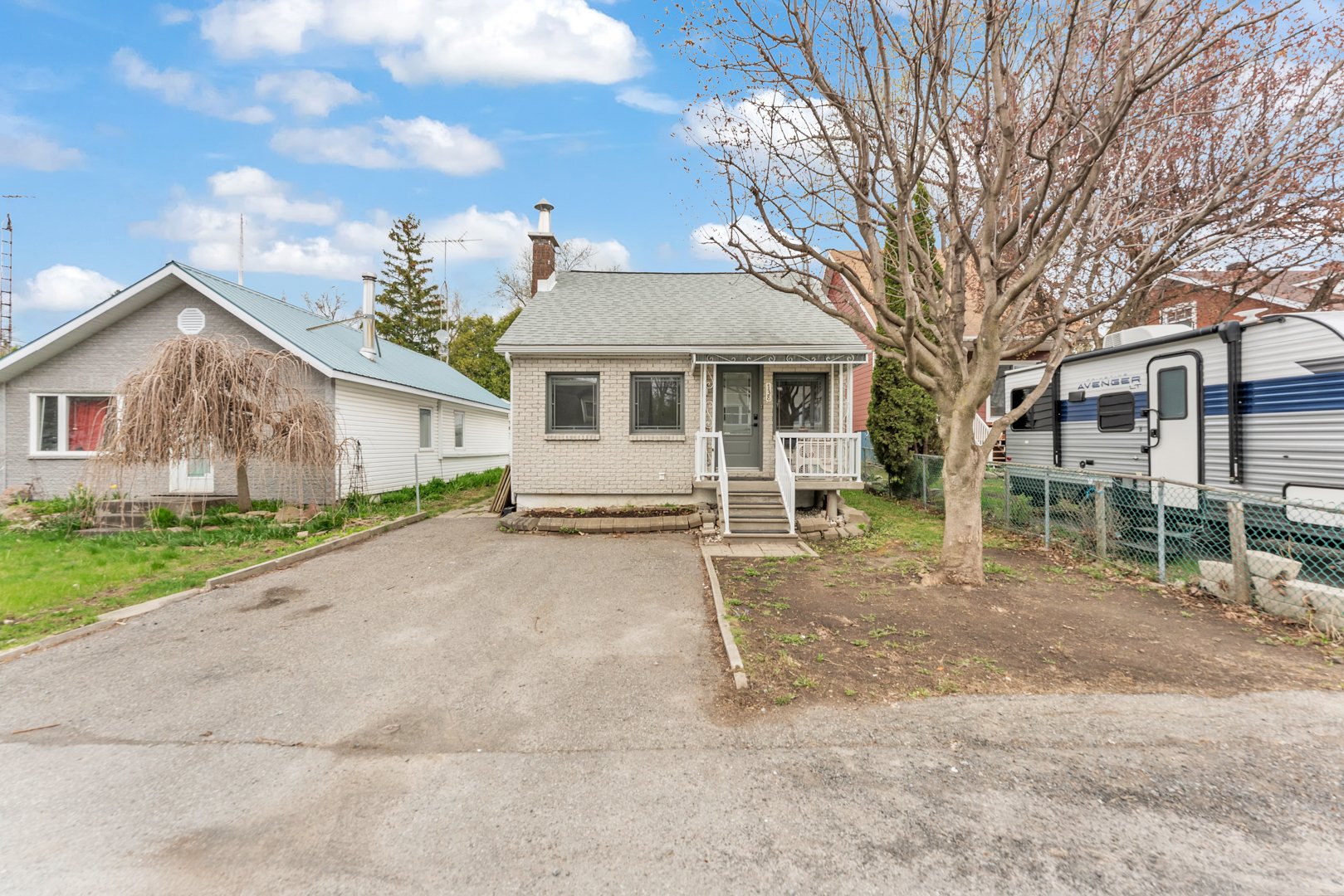 MLS: 16229564