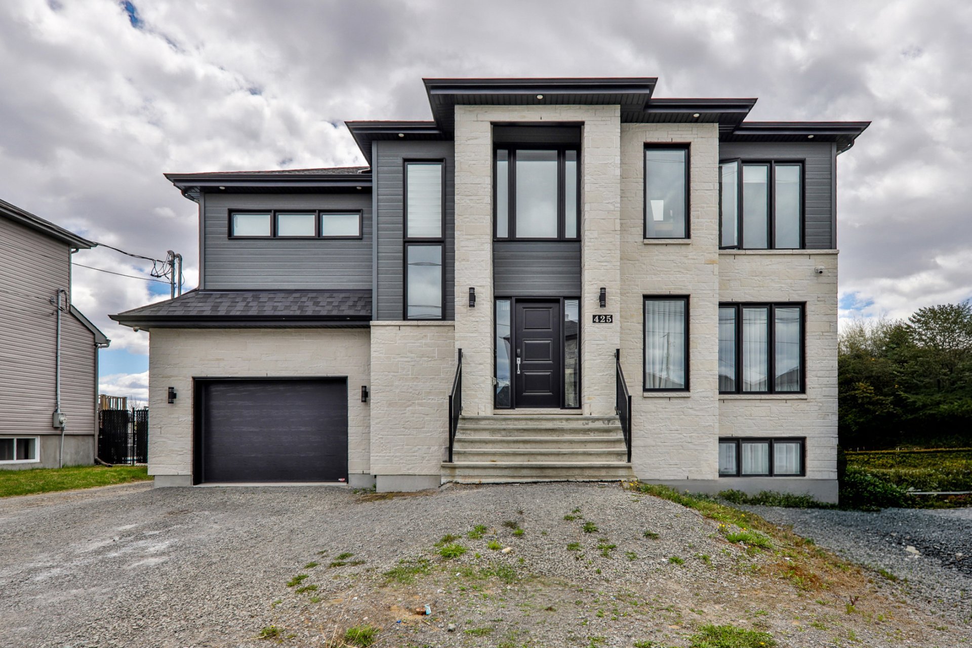MLS: 17989522