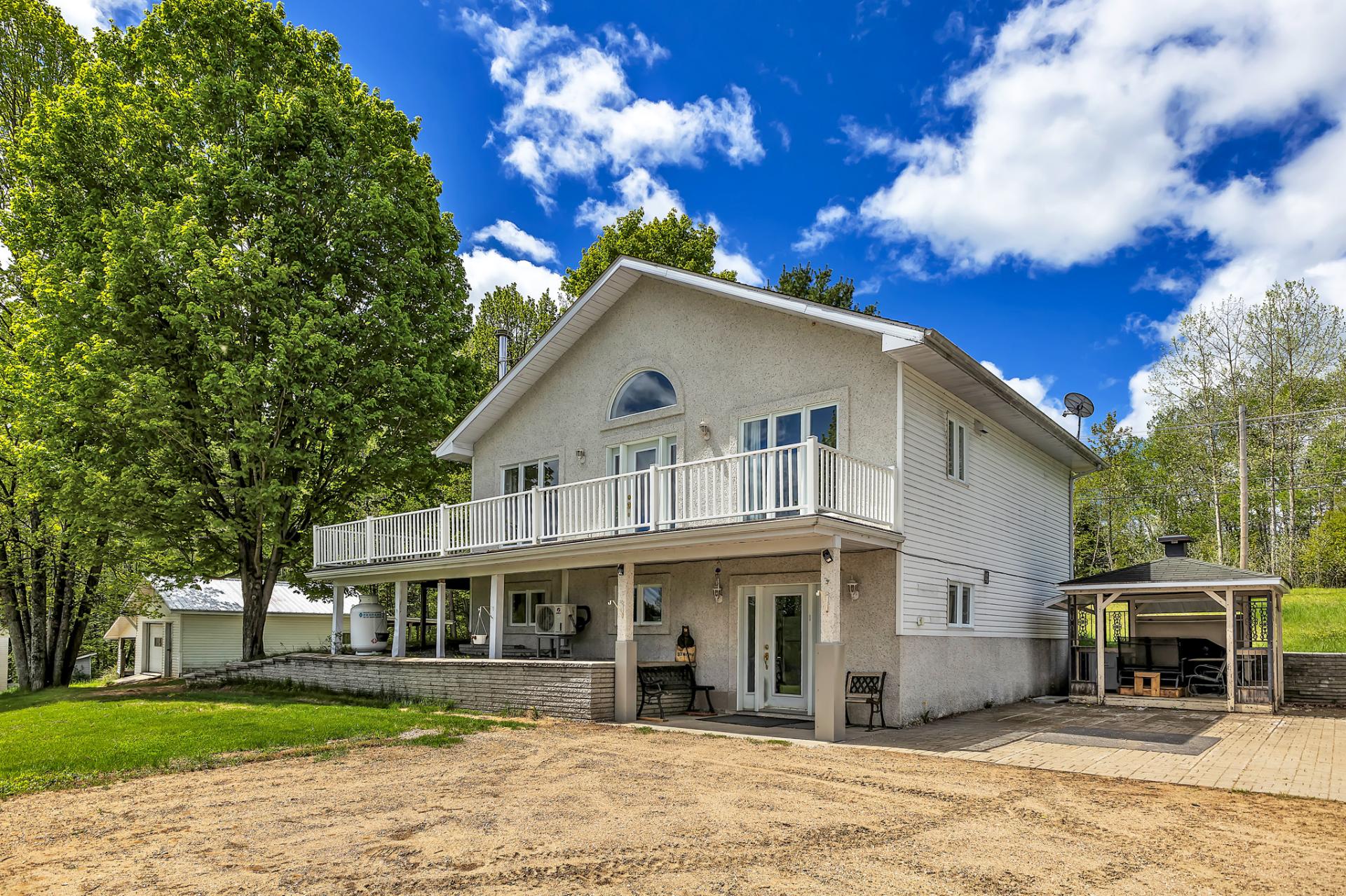 MLS: 28028074