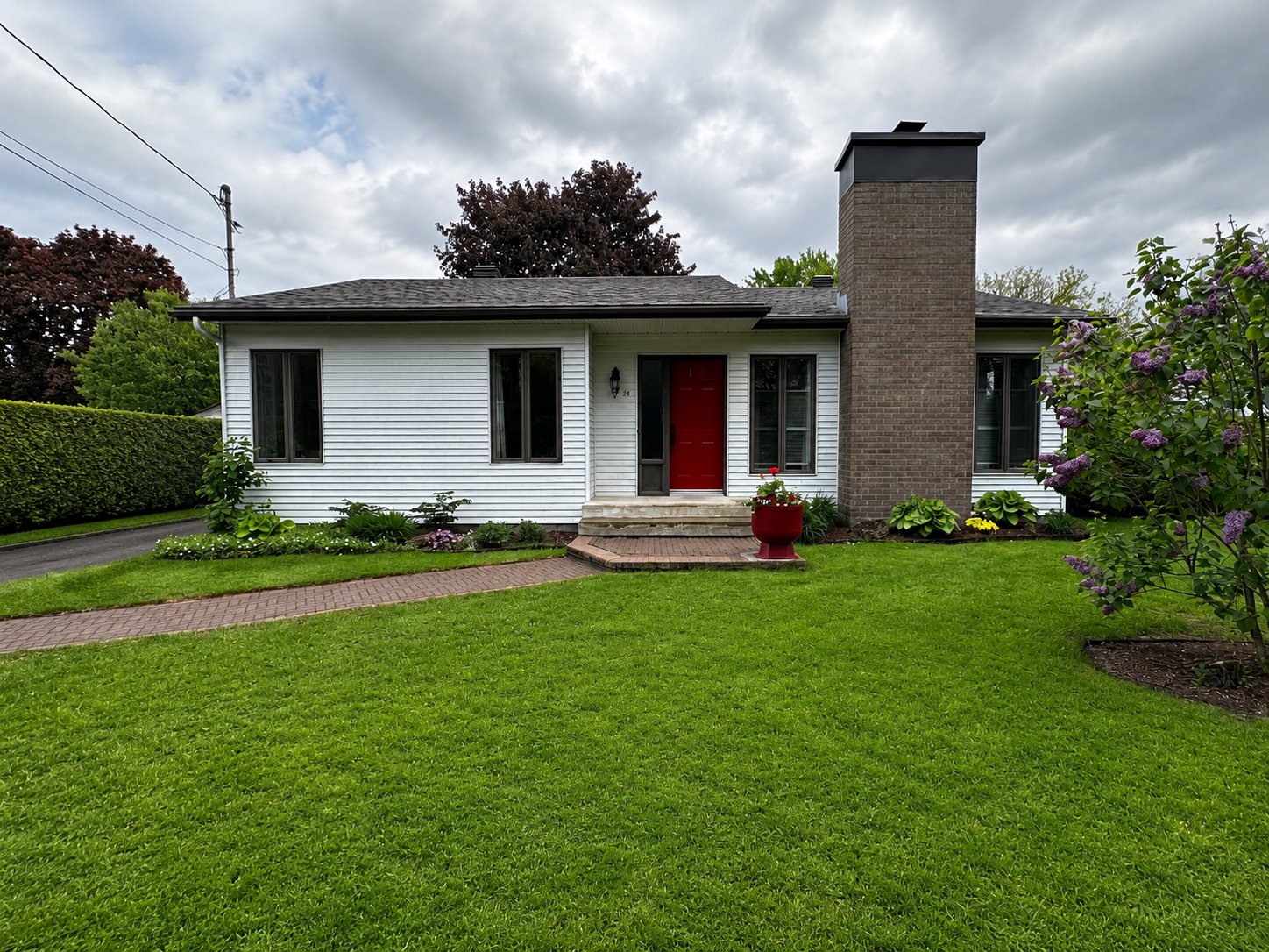 MLS: 19607701