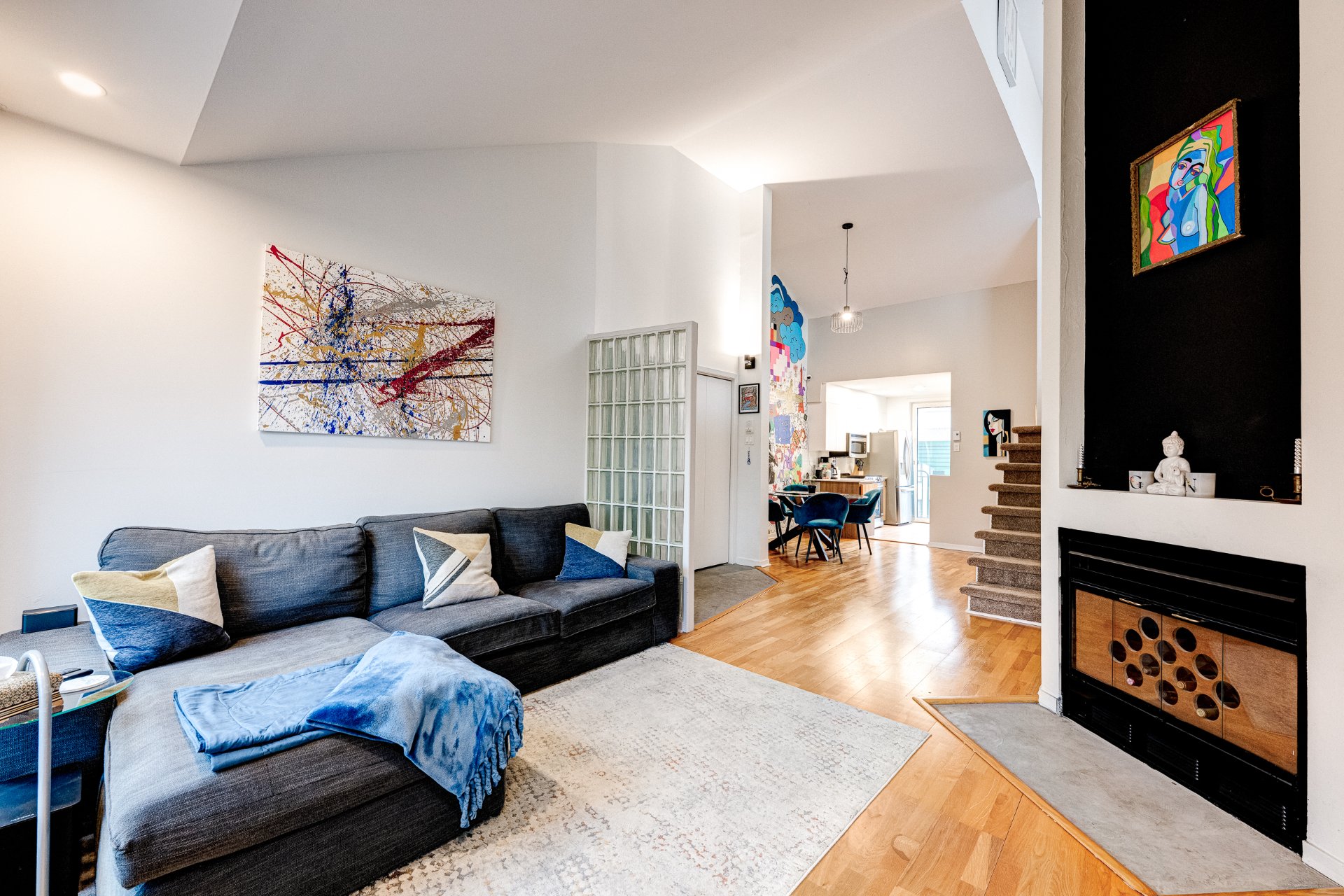 MLS: 15906731