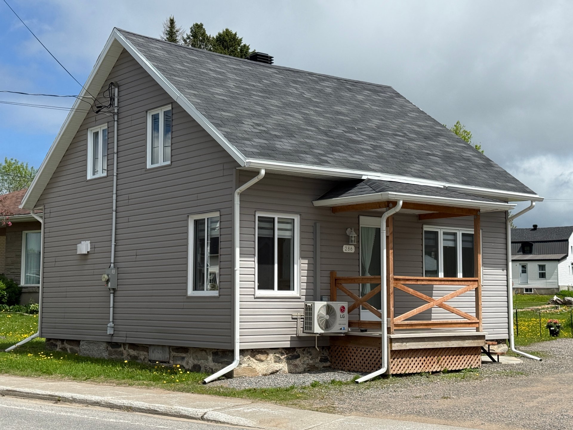 MLS: 16911103