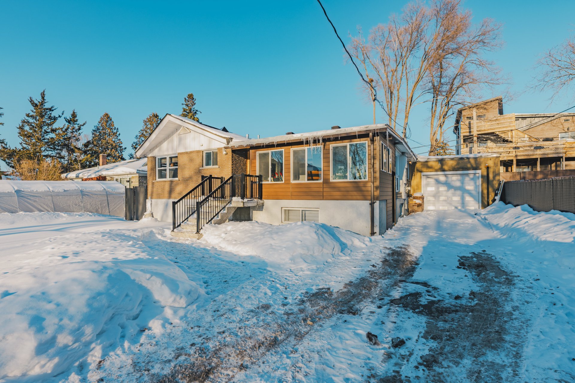 MLS: 25813030