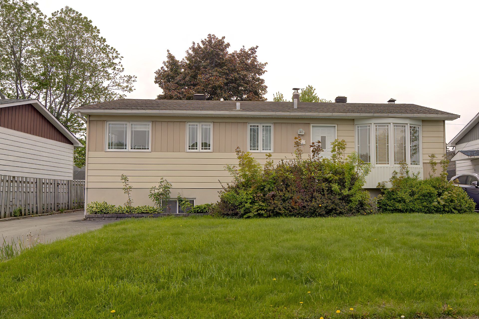 MLS: 26006481