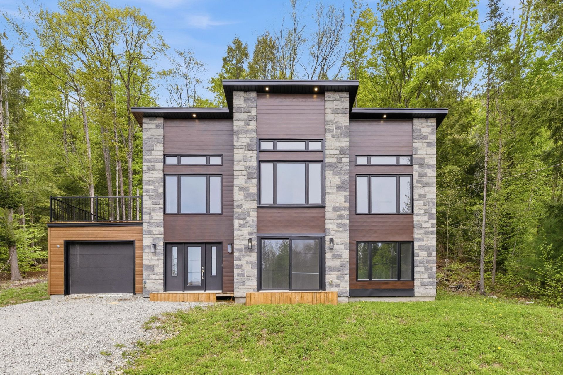 MLS: 25386791